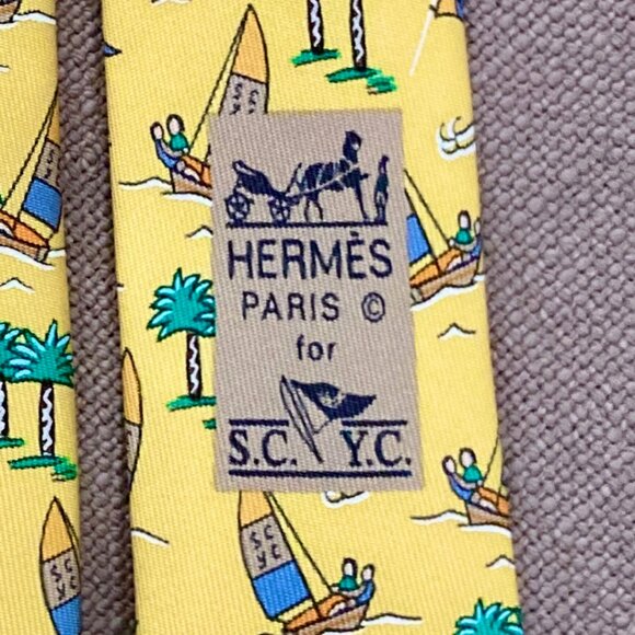 RARE LTD. RARE HERMES TIE ~ YELLOW w BLUE FLAGS PALM TREES SAILBOATS SAIL BOAT - Picture 1 of 6